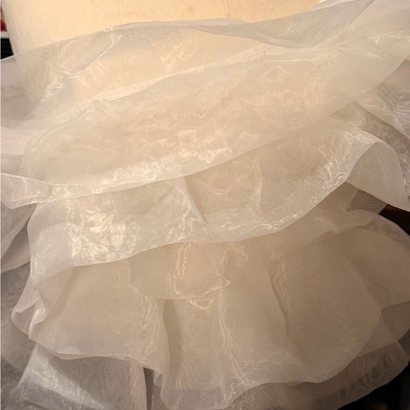 Zara White One Shoulder Ruffle Crop Top – 8 Layers – Small - Picture 4 of 7